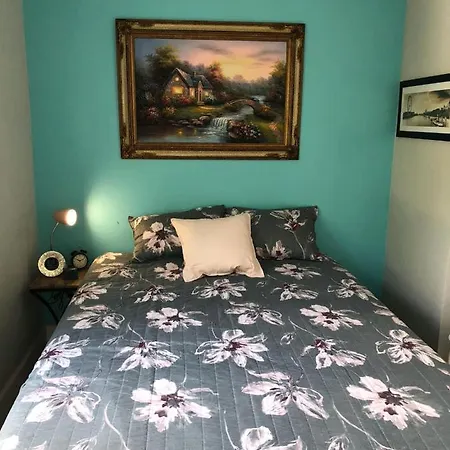 Cozy Aqua Private Suite With Parking